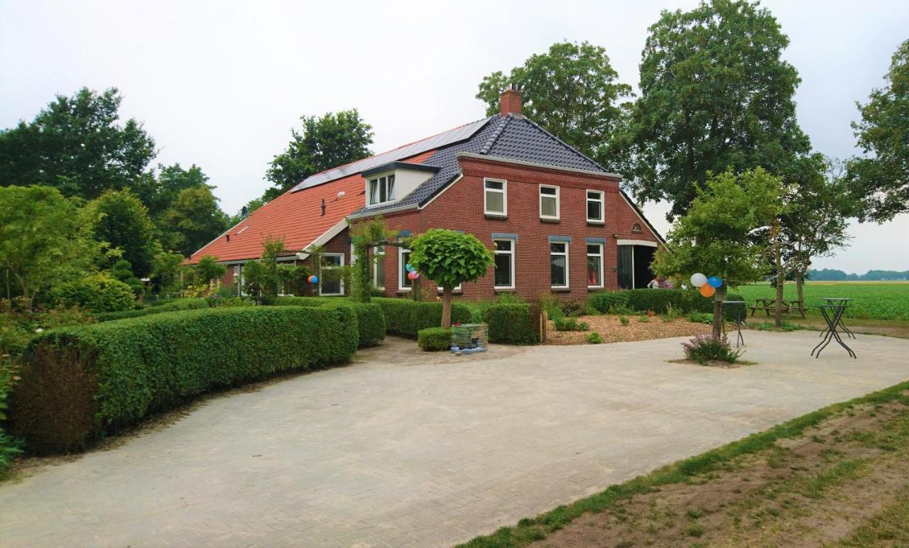 Slaaphuisjes Op Wielen Buitenwedde Westerwolde Екстер'єр фото